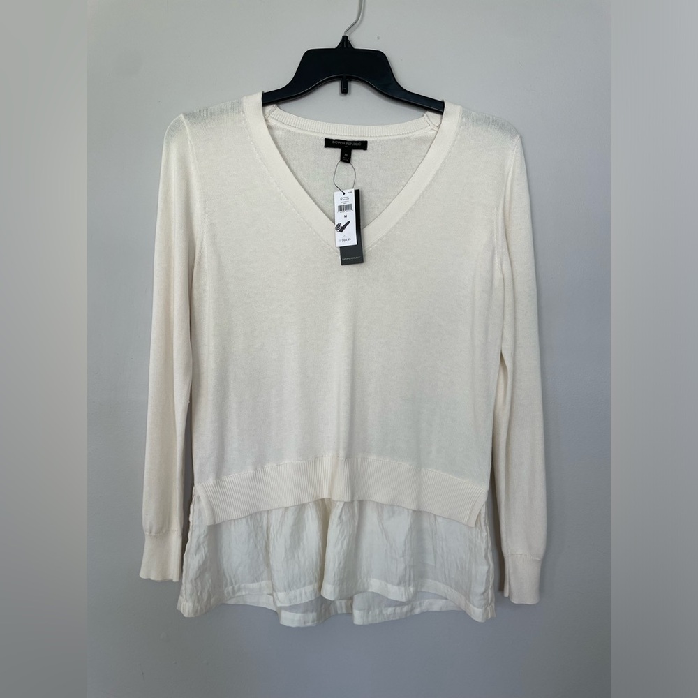 Banana Republic Ivory V-Neck Layered Hem Pullover